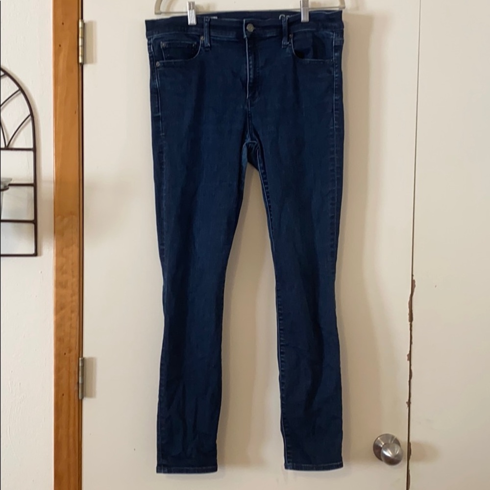 Gap resolution true skinny jeans